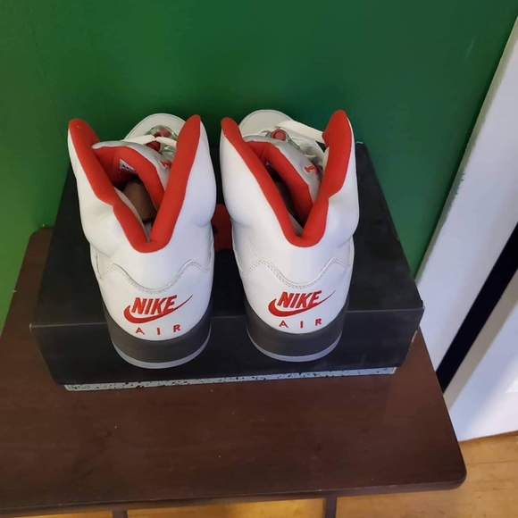 Shoe - Picture 4 of 5